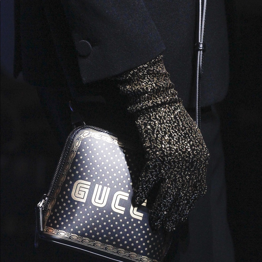 ⭐️SOLD ⭐️Authentic Gucci Guccy bag